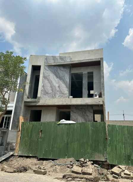 dijual rumah dian istana moca vrbana