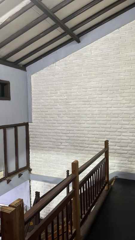 dijual rumah dijual rumah strategis jl