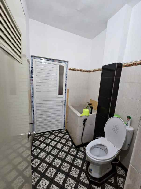 dijual rumah dirgantara sawojajar 1