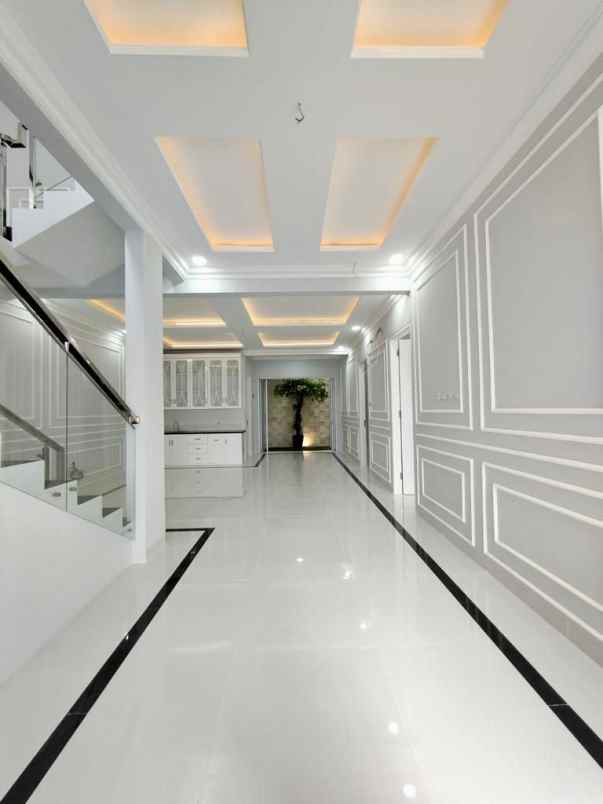 dijual rumah duren sawit