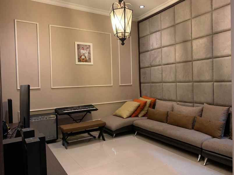 dijual rumah duren tiga selatan