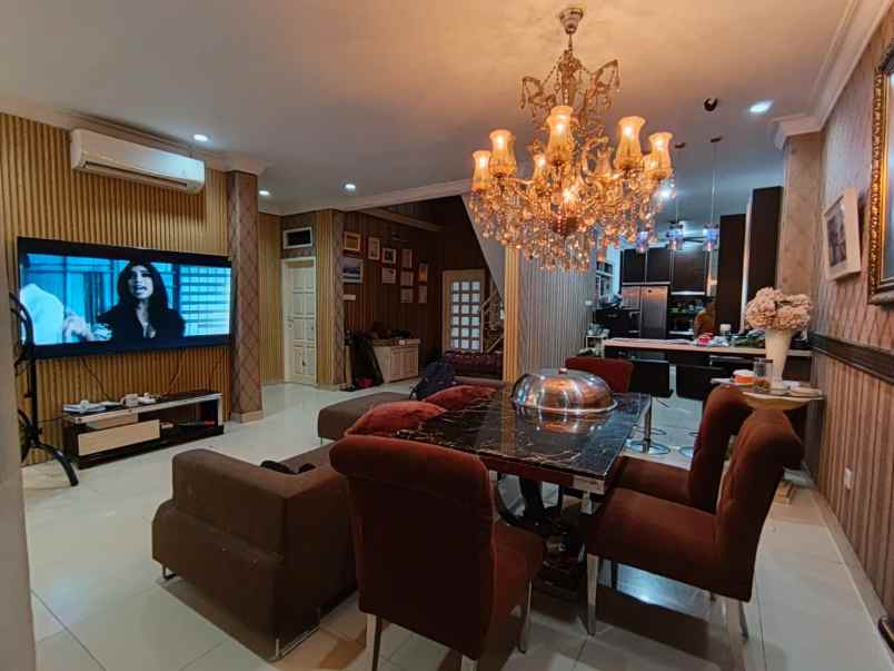 dijual rumah gardenia villa galaxy