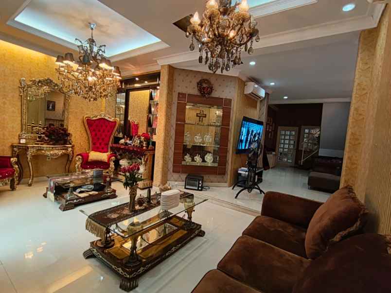 dijual rumah gardenia villa galaxy