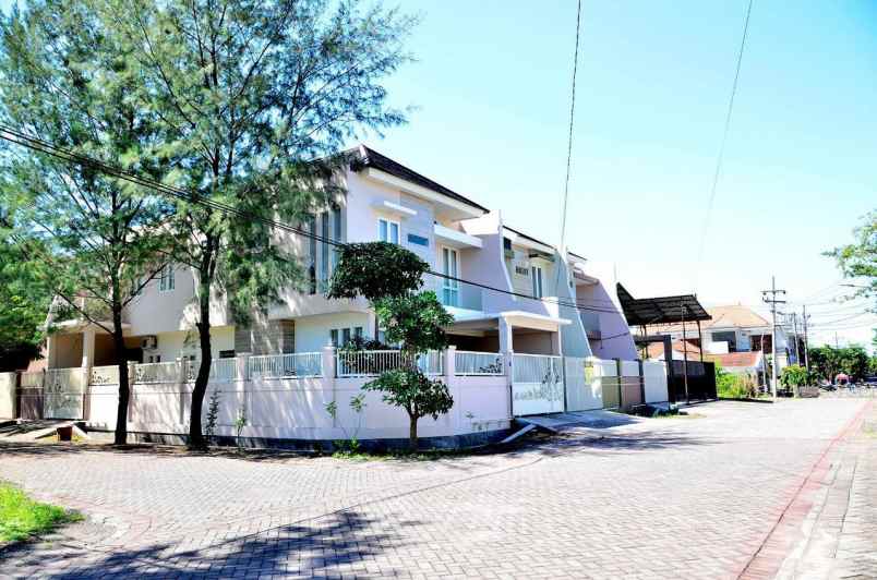 dijual rumah gayungsari