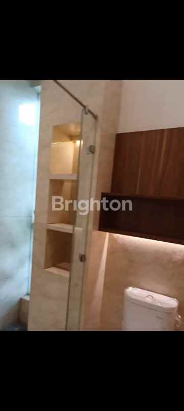 dijual rumah gedung hijau pondok indah