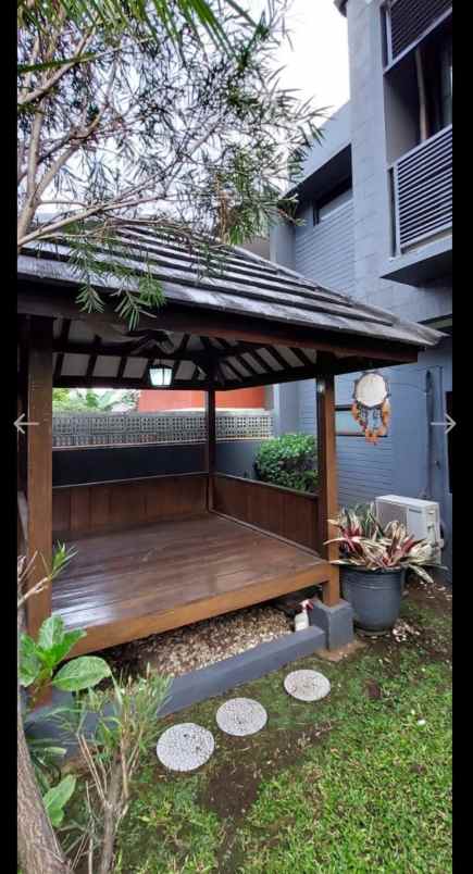 dijual rumah gegerkalong