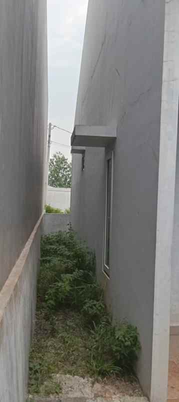 dijual rumah grand bedahan residence