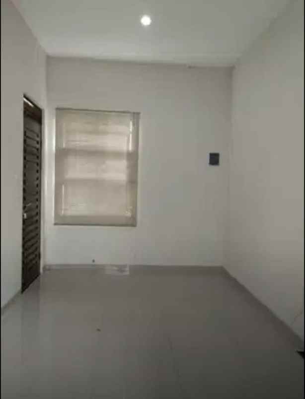 dijual rumah grand sharon cluster