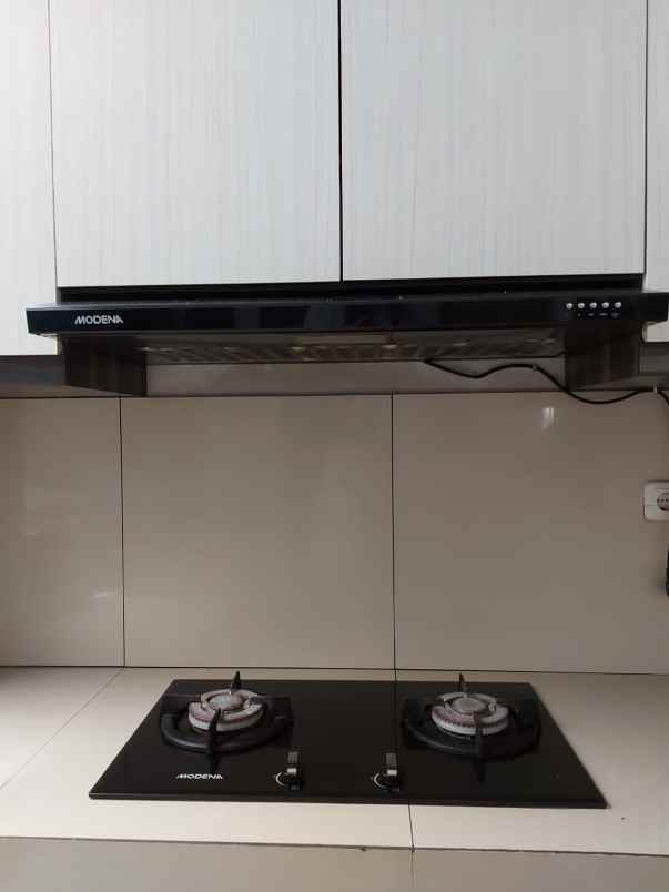 dijual rumah green lake city cipondoh