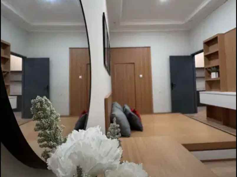 dijual rumah griya asri pakuwon city