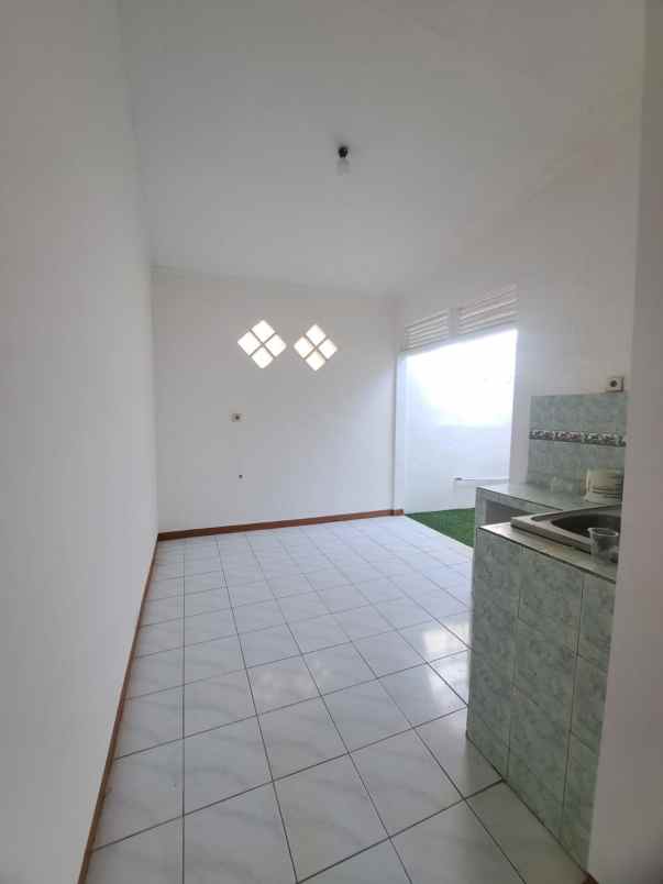 dijual rumah griya cempaka arum