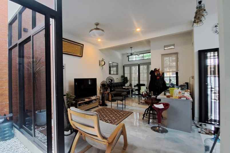 dijual rumah griya harapan permai kota