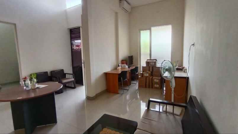 dijual rumah griya kebraon utama