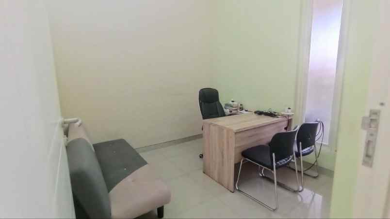 dijual rumah griya kebraon utama