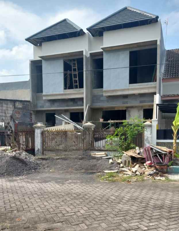 dijual rumah gunung anyar surabaya