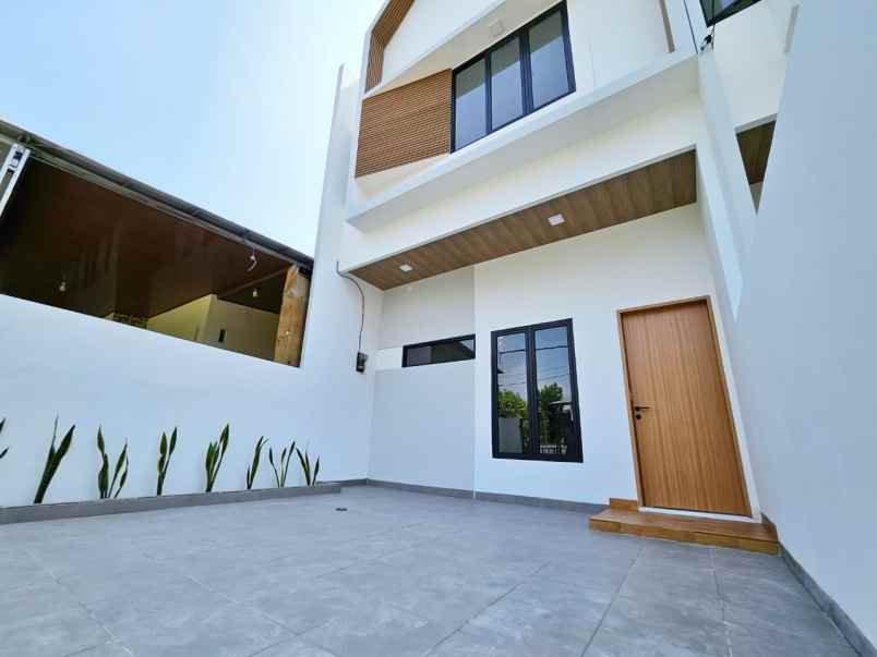 dijual rumah harapan indah