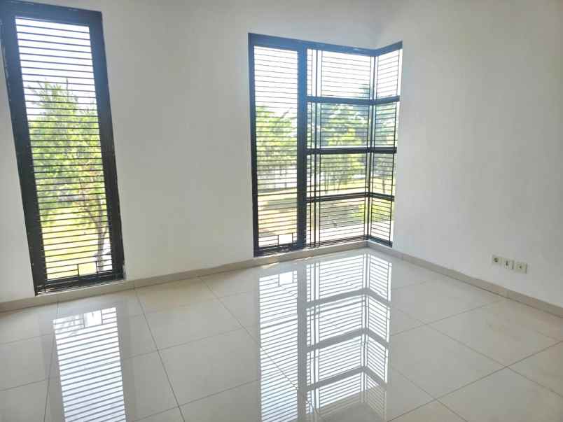 dijual rumah harapan indah cluster arana
