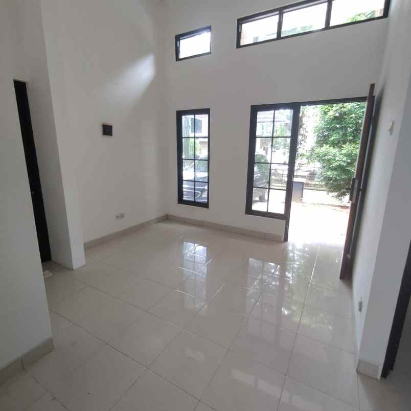 dijual rumah hook siap huni di bintaro hill tangsel
