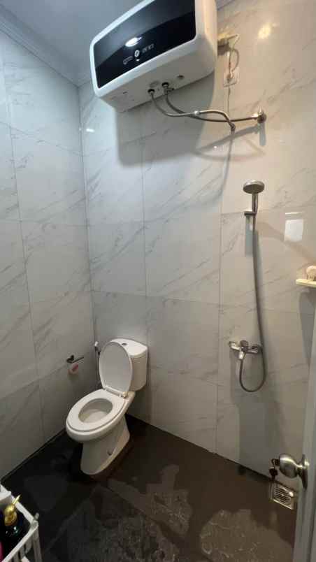 dijual rumah jagakarsa