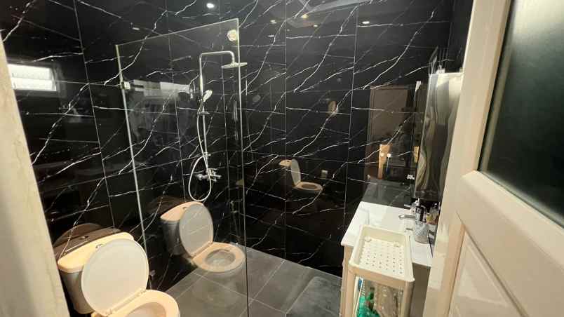 dijual rumah jagakarsa