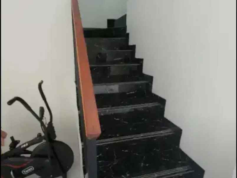 dijual rumah jakasampurna