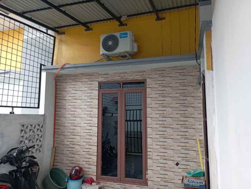 dijual rumah jalan abadi ringroad setiabudi