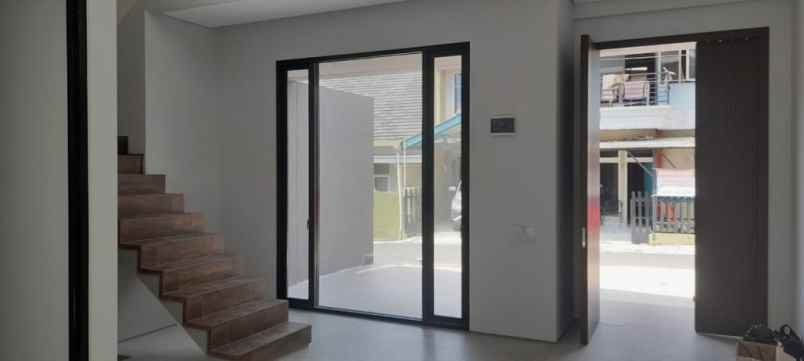 dijual rumah jalan cicendo pasteur kota