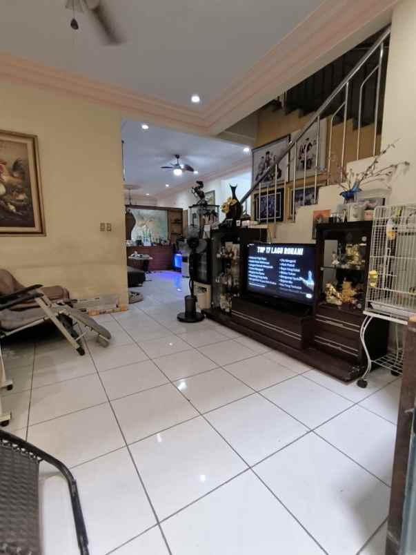 dijual rumah jalan kartini sawah besar