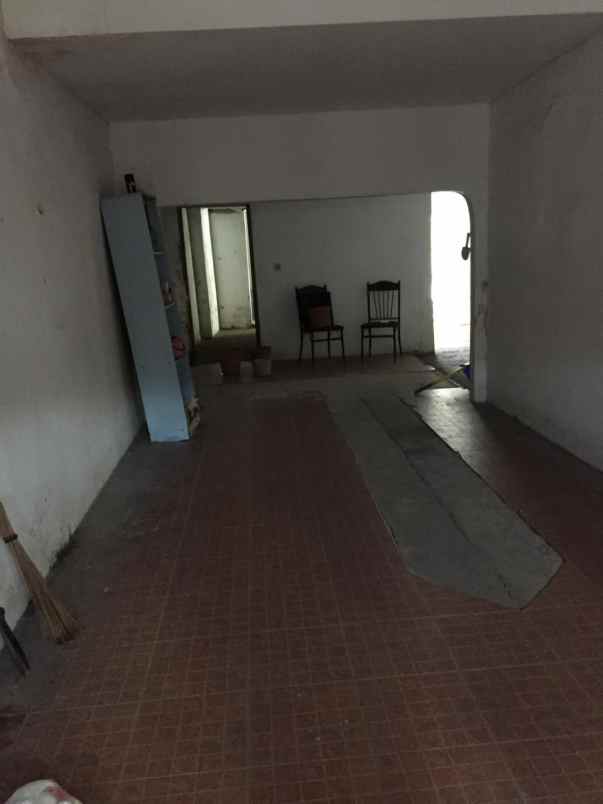 dijual rumah jalan mawar kampung ambon