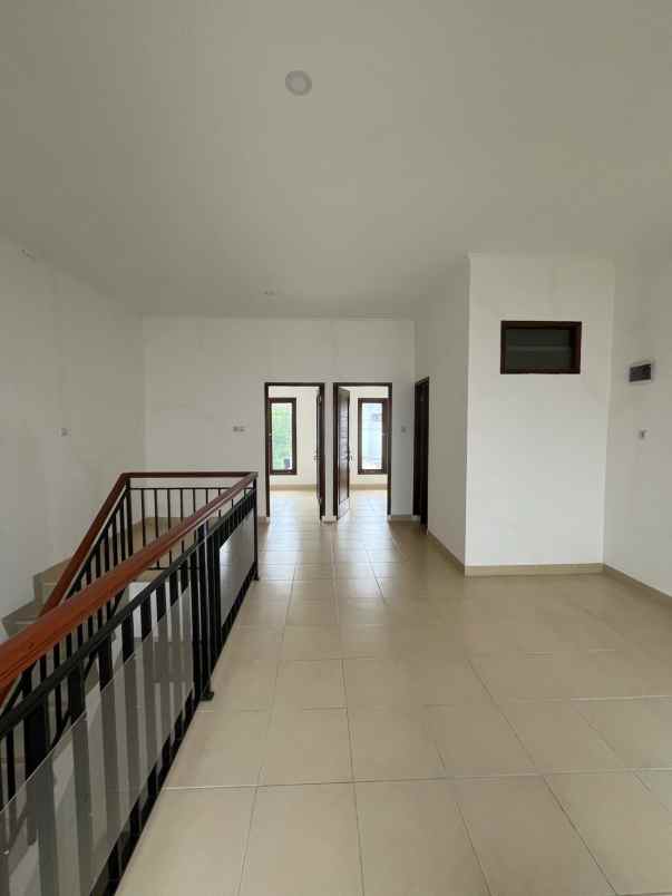 dijual rumah jalan raya nusa jaya