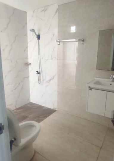 dijual rumah jalan raya sleman yogyakarta