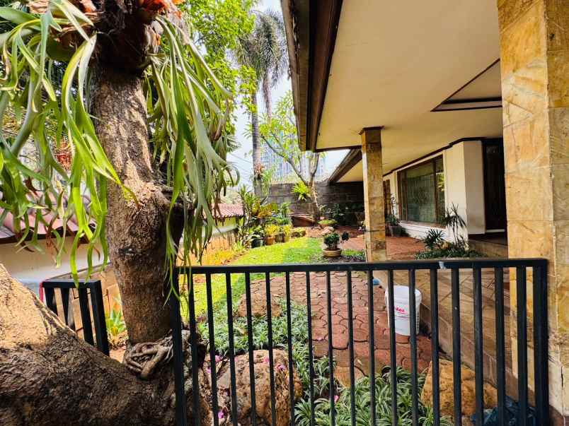 dijual rumah jalan terusan hang lekir