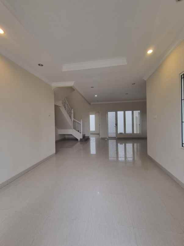dijual rumah jalan wisata bukit mas 1