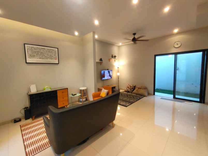 dijual rumah jatiasih