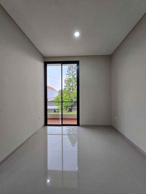 dijual rumah jatibening