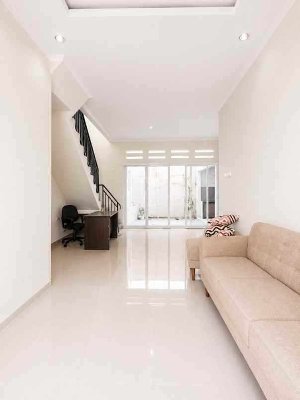 dijual rumah jatimurni