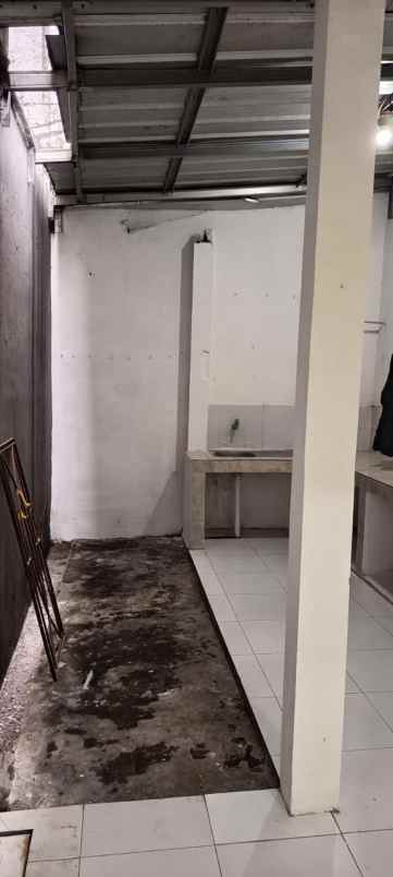 dijual rumah jatinegara