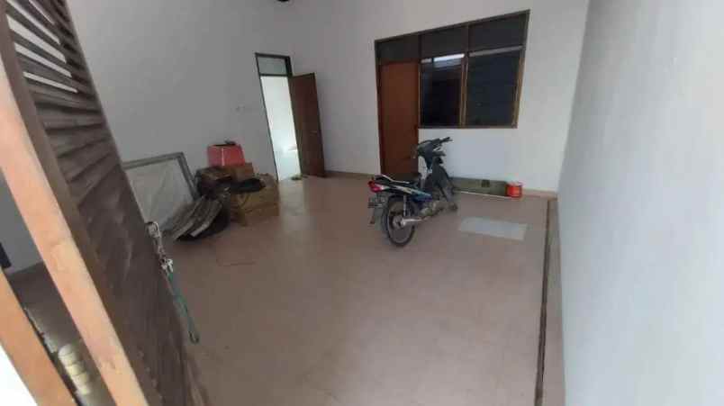 dijual rumah jatiwaringin asri