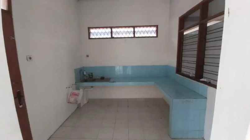 dijual rumah jatiwaringin asri