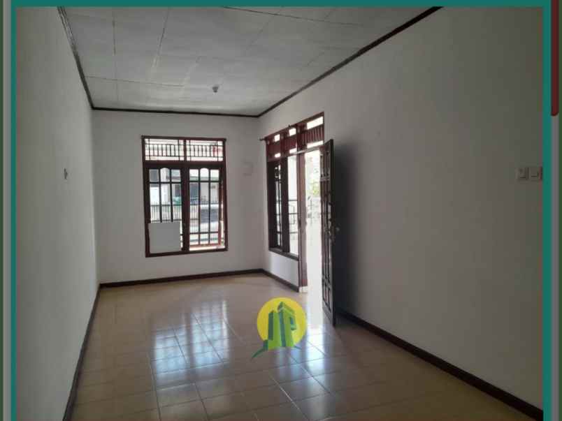 dijual rumah jejalenjaya