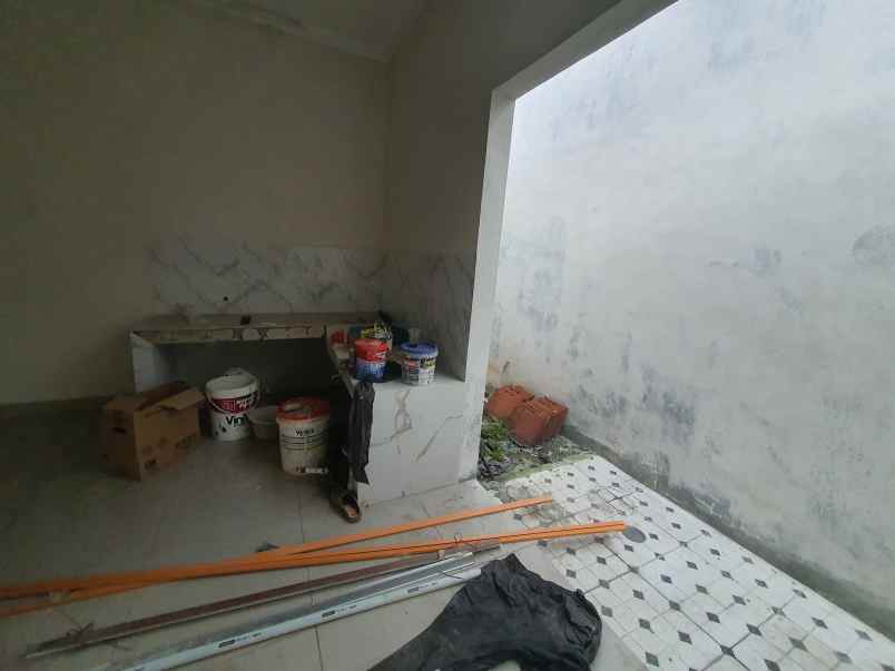 dijual rumah jl beruang raya pondok