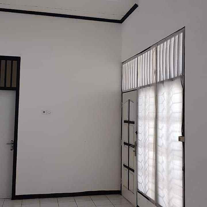 dijual rumah jl bronggalan