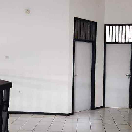 dijual rumah jl bronggalan