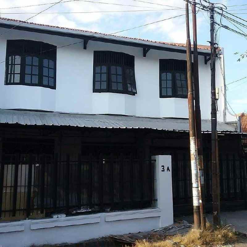 dijual rumah jl bronggalan