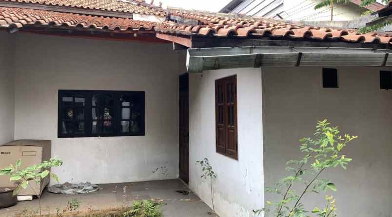 dijual rumah jl caman raya jatibening