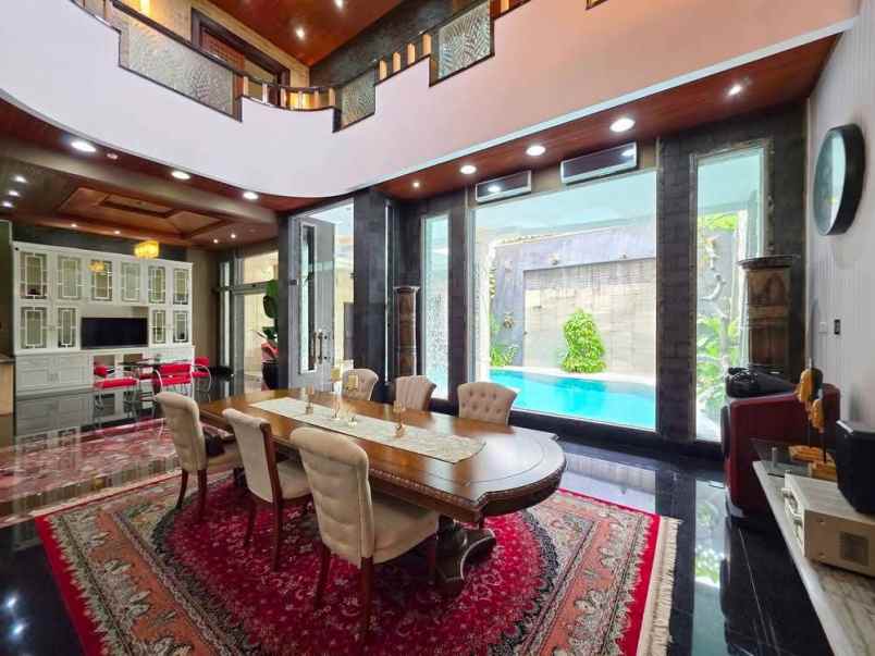 dijual rumah jl duta indah