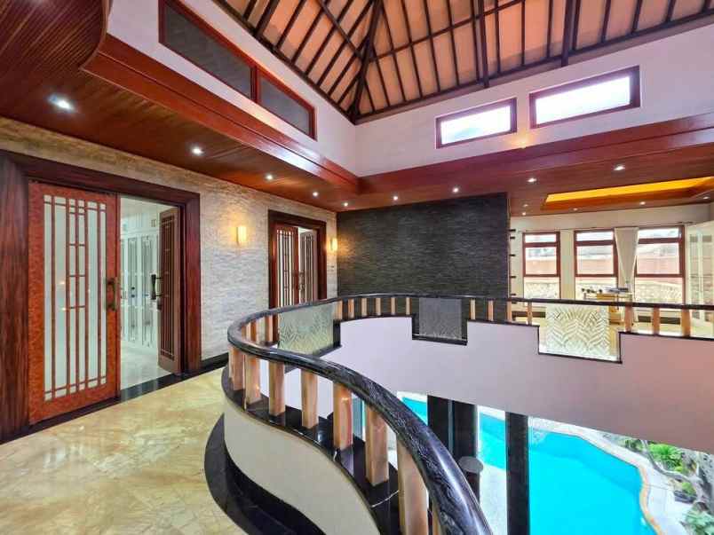 dijual rumah jl duta indah