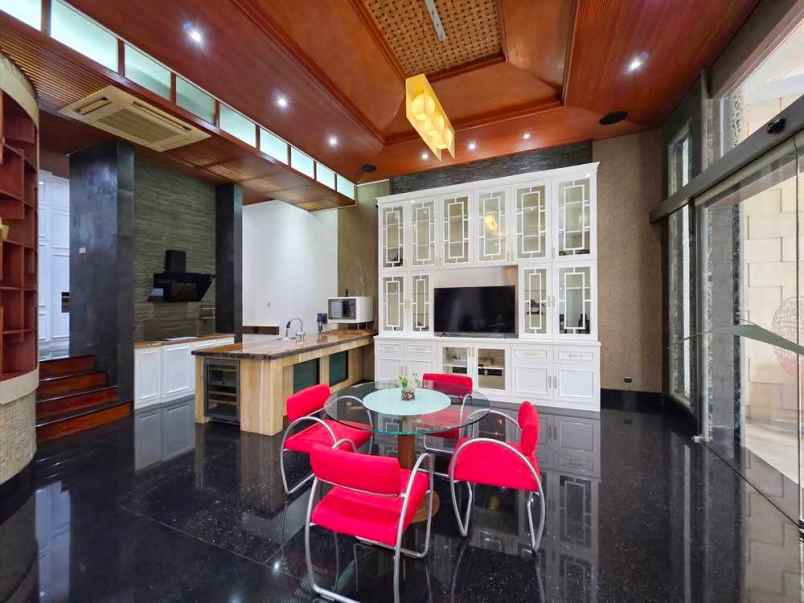 dijual rumah jl duta indah