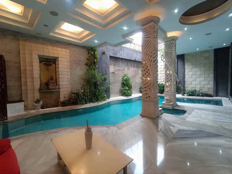 dijual rumah jl duta indah