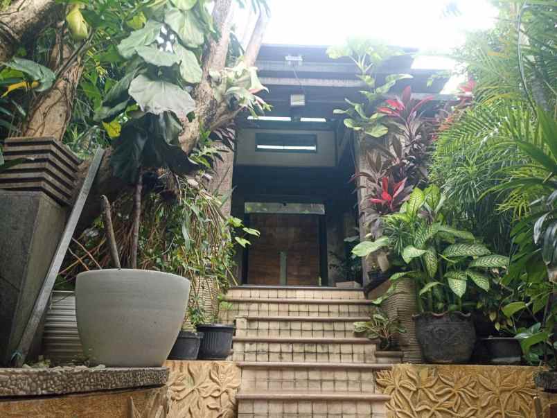 dijual rumah jl duta indah